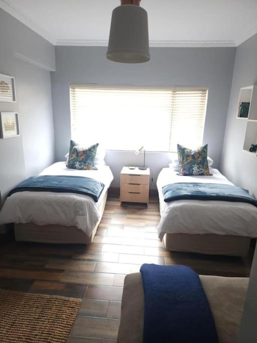 Cape Town, Sea Point, Beautiful 2 Bedroom Apartment @Tucked Away Ngoại thất bức ảnh