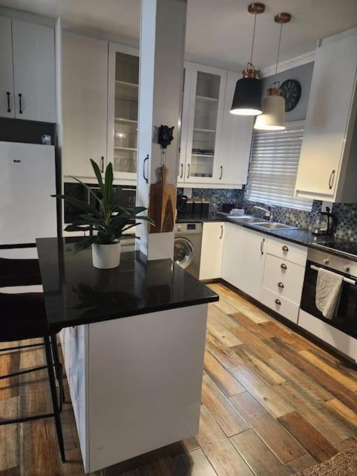 Cape Town, Sea Point, Beautiful 2 Bedroom Apartment @Tucked Away Ngoại thất bức ảnh
